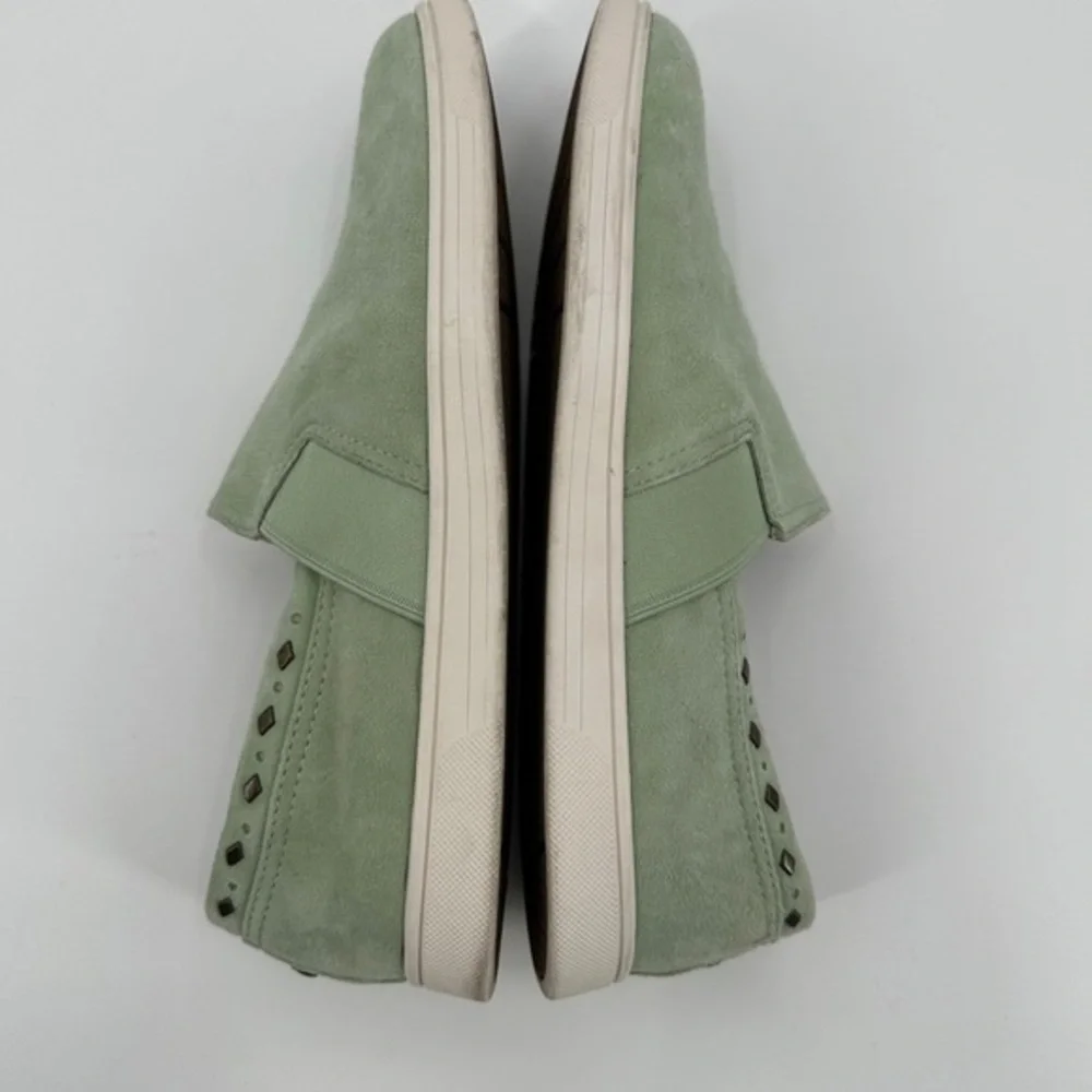 Men's Slip-On Casual Shoe in Sage Green